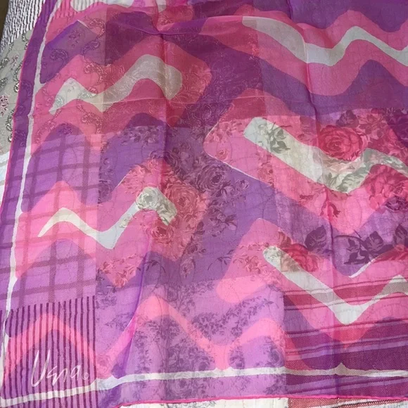 Vintage Vera Neumann pink sheer scarf 27” square - Picture 2 of 3